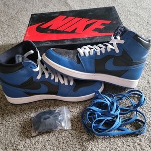 Jordan 1 Retro High OG
Dark Marina Blue - NIB with Laces - Size 9.5